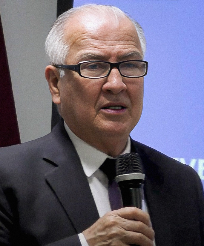 Alfonso López-Chau